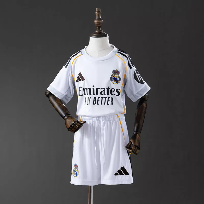 Real Madrid 2025/26 echipament fotbal copii acasă