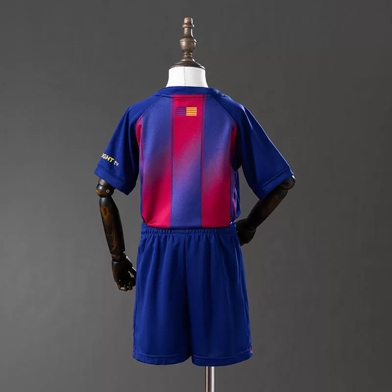 Set fotbal copii FC Barcelona 25-26 - Tricou și pantaloni acasă Set fotbal copii FC Barcelona 25-26 - Tricou și pantaloni acasă