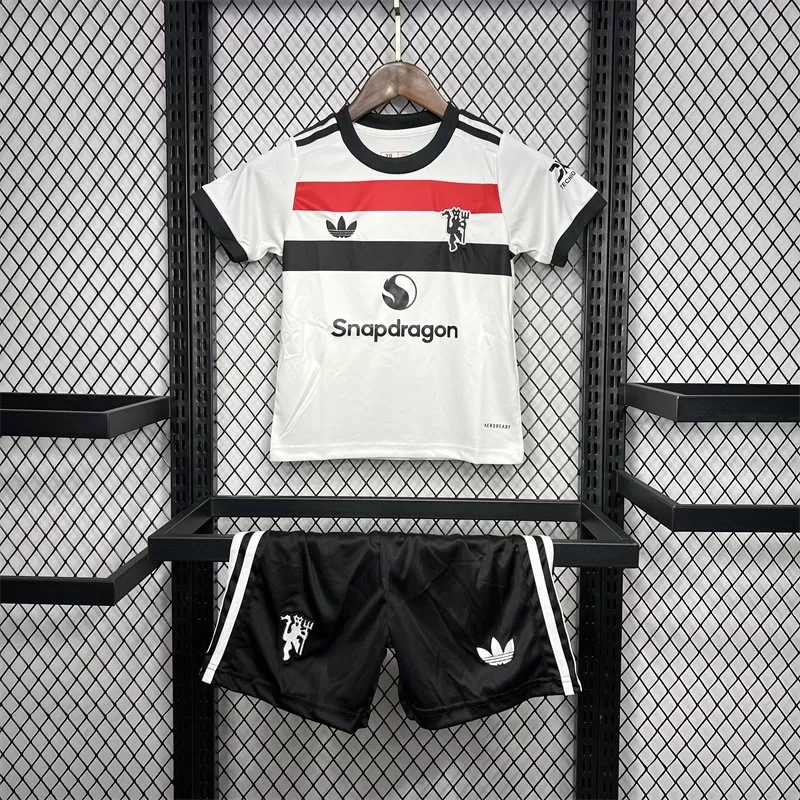 Set tricou copii Manchester United pentru al treilea echipament 2024/25