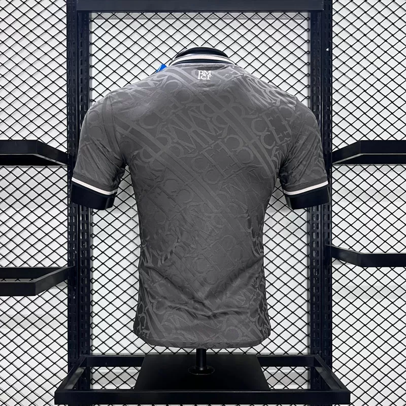 Echipament fotbal Real Madrid bărbați – tricou third 2024-25