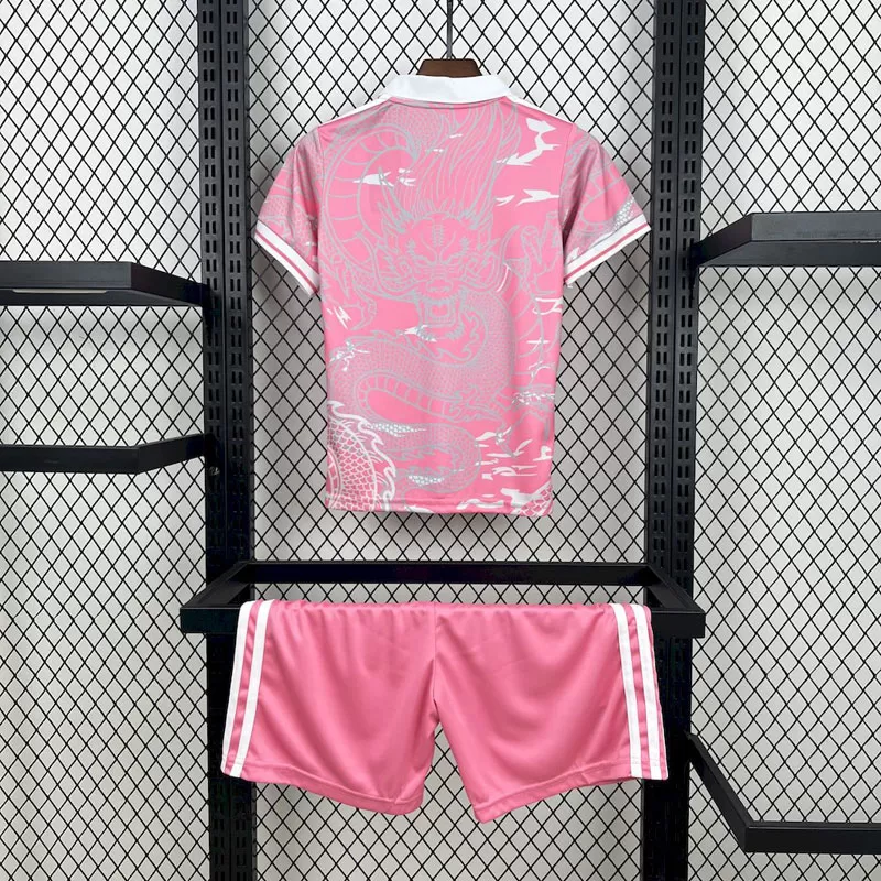Tricou și pantaloni Real Madrid Dragon Roz copii 2023-24