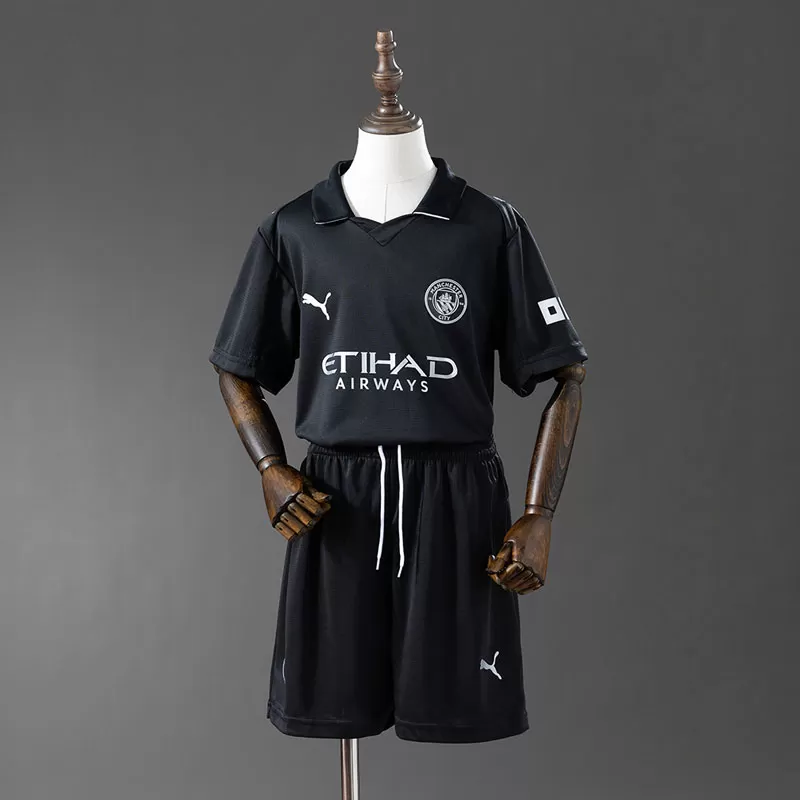 Echipament fotbal copii Manchester City 2025/26 - tricou și pantaloni deplasare