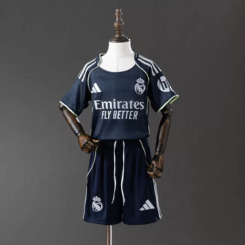 Real Madrid 2025/26 echipament de deplasare copii - set tricou + pantaloni