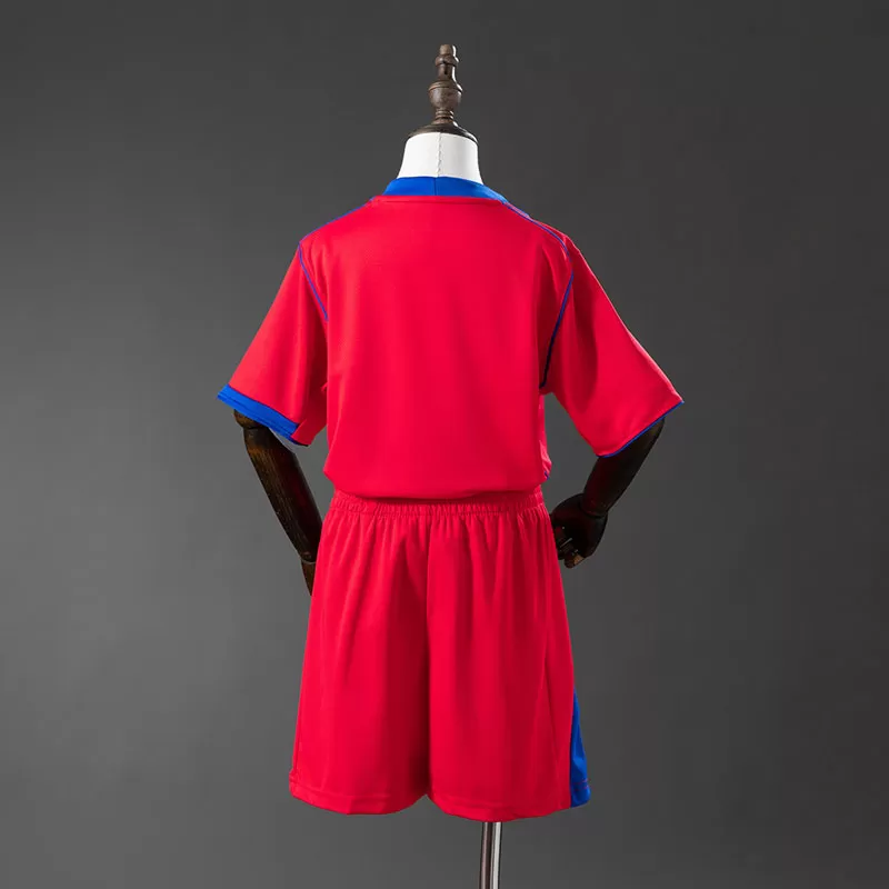 Echipament fotbal copii PSG roșu 2025-26 – al treilea set cu tricou și pantaloni Echipament fotbal copii PSG roșu 2025/26 – al treilea set cu tricou și pantaloni