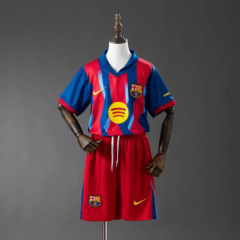 FC Barcelona 2025/26 al patrulea echipament copii – tricou și șort