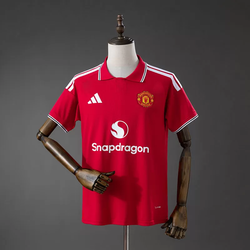 Cumpără Manchester United 26/27 tricou acasă bărbați - echipament fotbal roșu