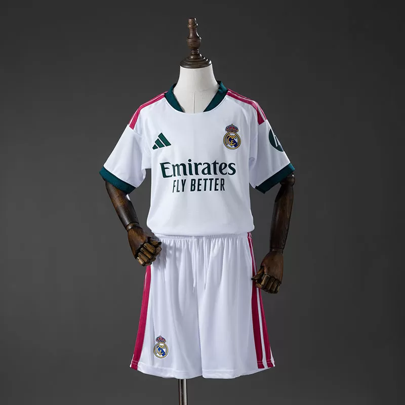 Echipament fotbal copii Real Madrid 2026/27 acasă alb – tricou și șort fotbal junior