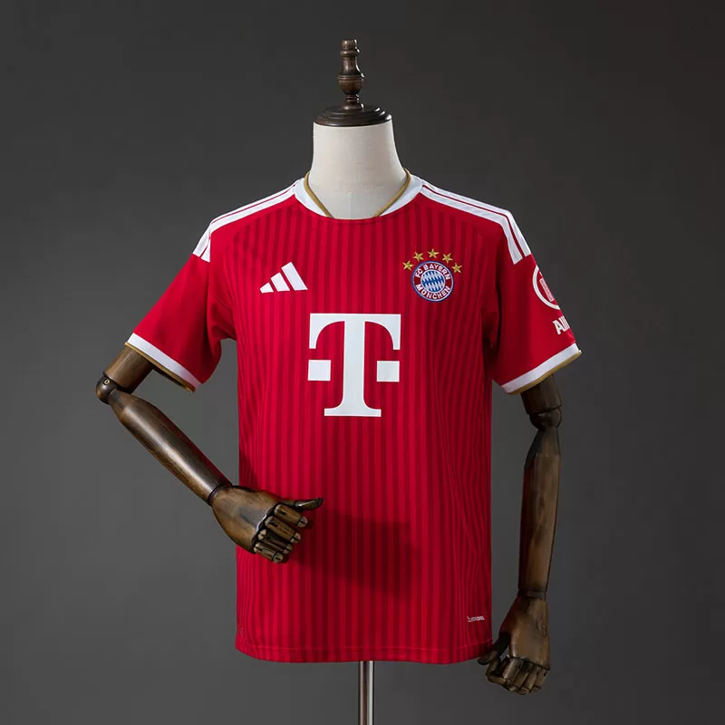 Cumpără Tricou Bayern Munchen 2026/2027 Acasă - Echipament Roșu Bărbați