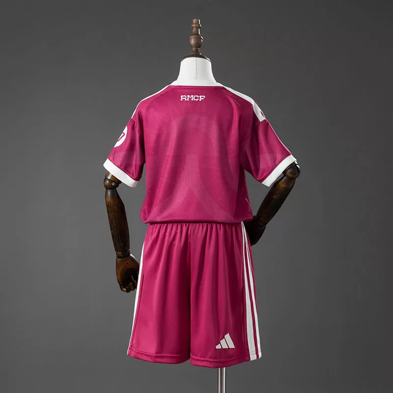 Echipament Real Madrid 2026/27 pentru Copii – Al Treilea Tricou Roz cu Șorturi